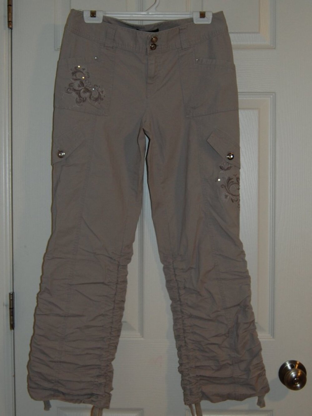 I.N.C Y2K Cotton Cargo Capri Pants, Women Size 6 (30" Waist)
